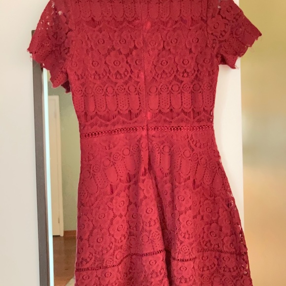 Burgundy pink Lilly dress - Picture 3 of 4